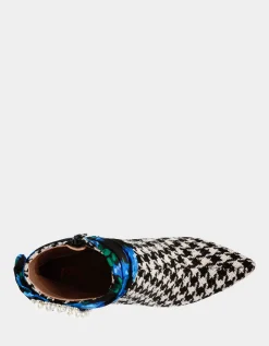 Betsey Johnson Idris Black/White<Women Shoes