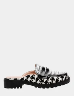 Betsey Johnson Ronin Black/White<Women Shoes