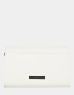 Betsey Johnson Xo Skull Crossbody<Women Handbags